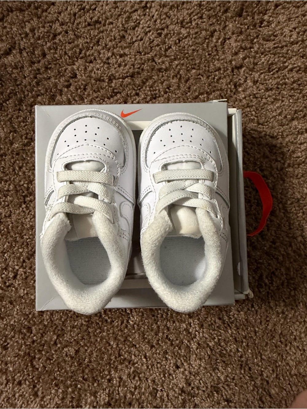 Nike White Baby Walker Sneakers with Hook-and-Loop Straps